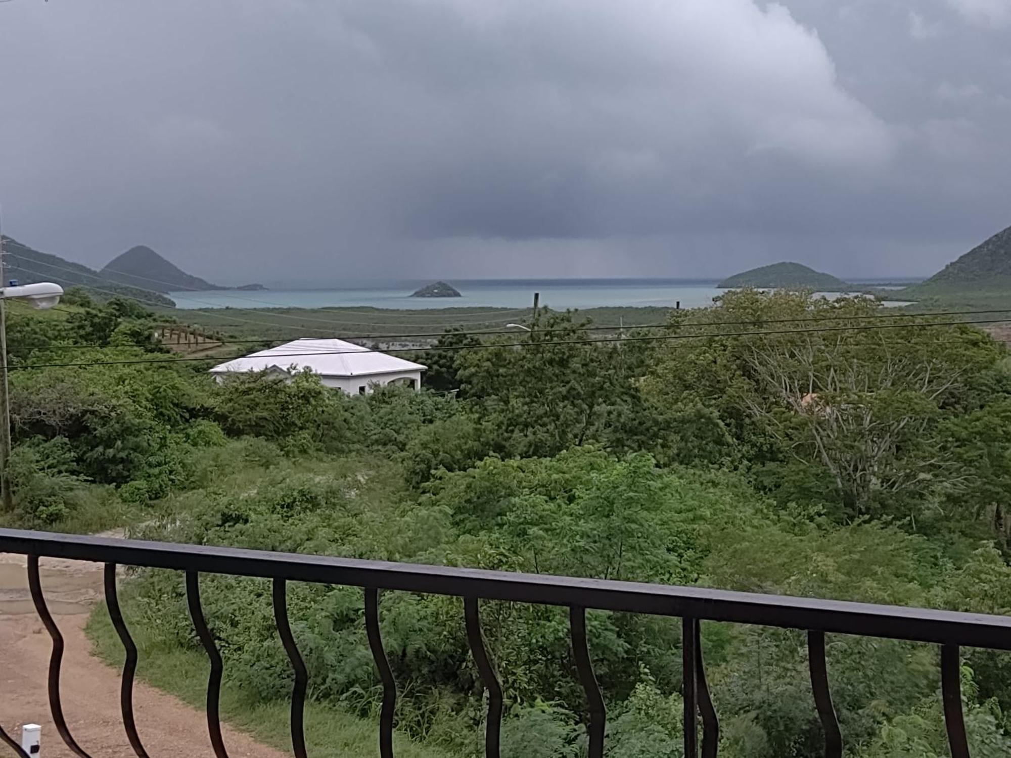 Zeus Estate Guesthouse St. John's Exterior photo